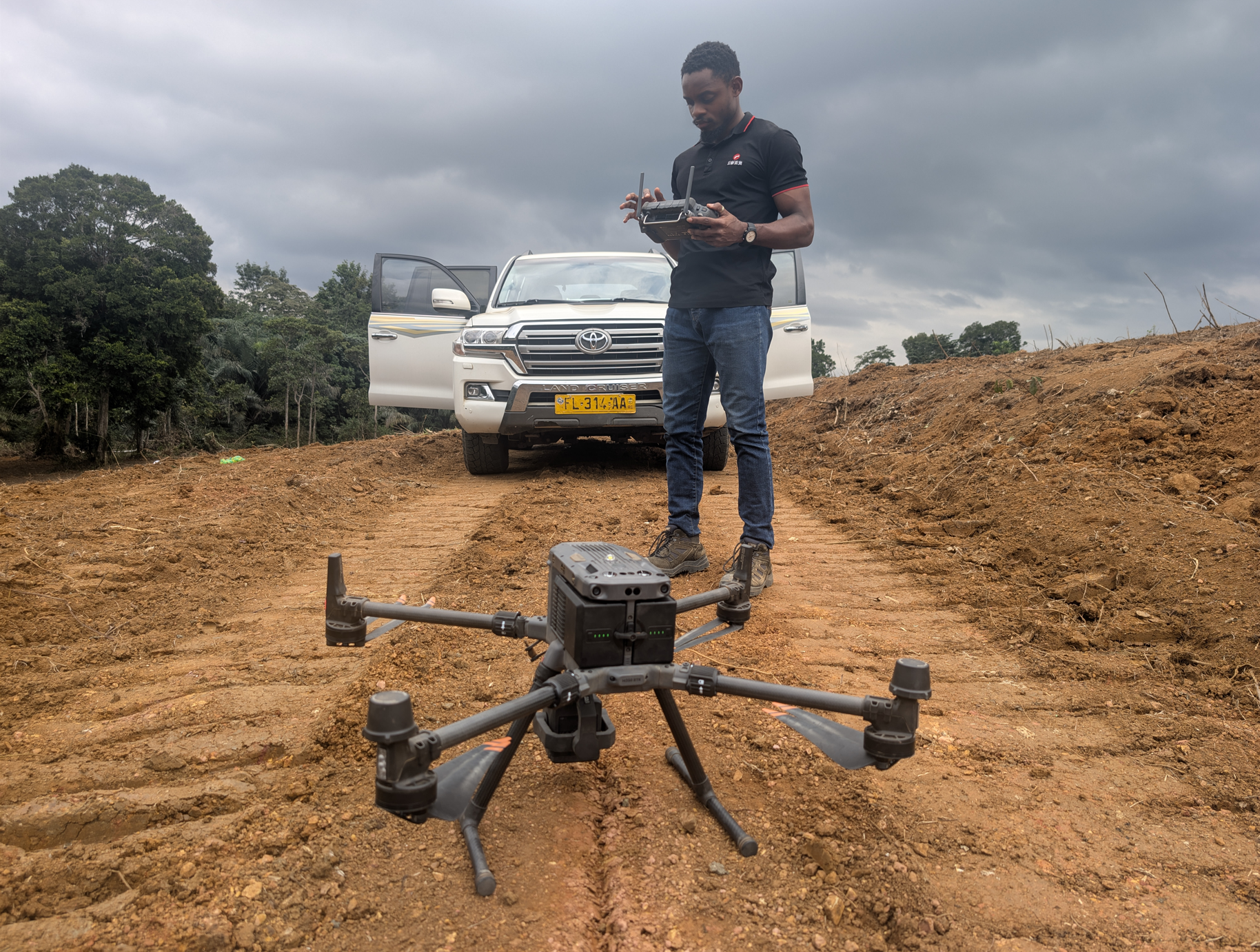 Social housing construction in Kango