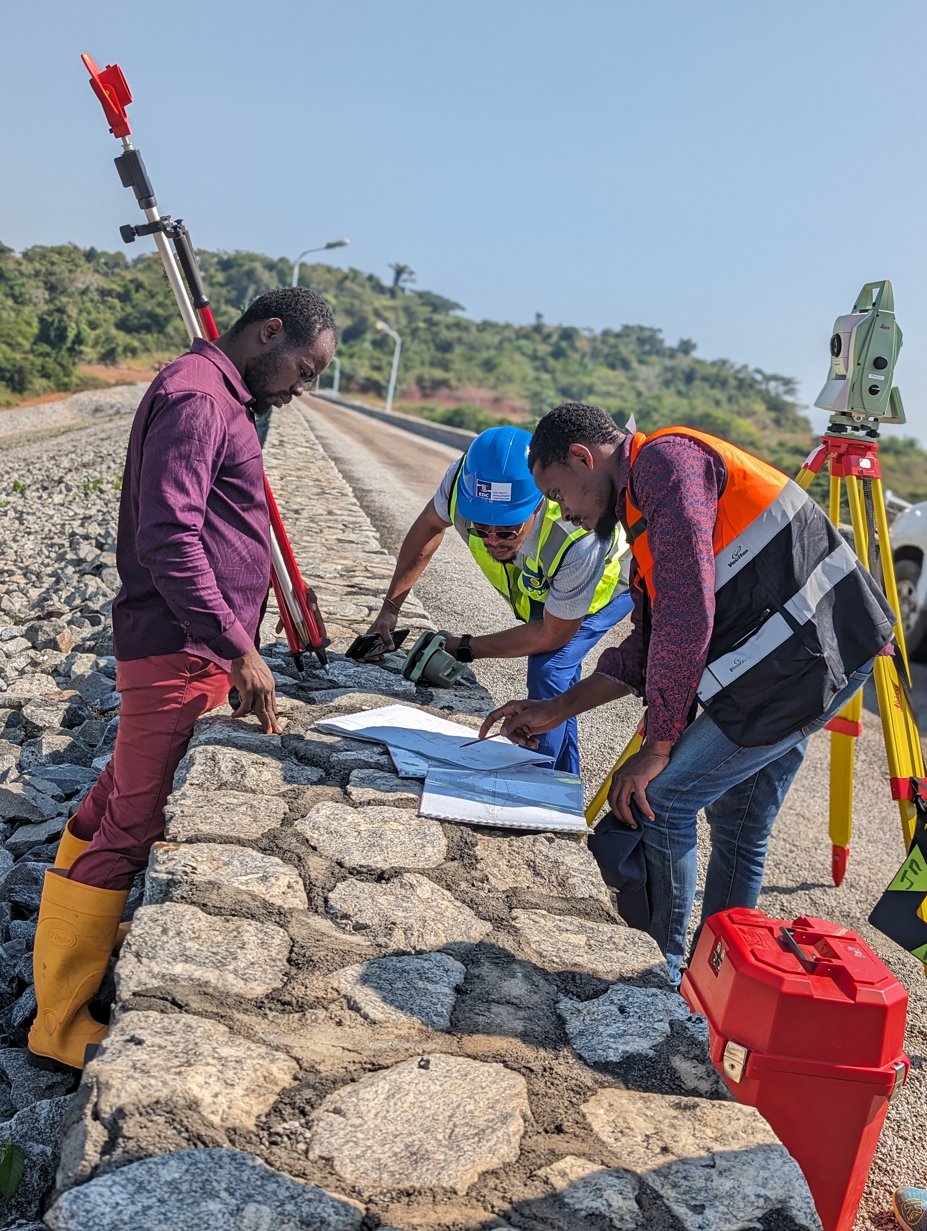 GeoX team on field brainstorming session